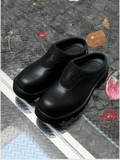 Tryess- Minority Design Black Derby Slippers NA622