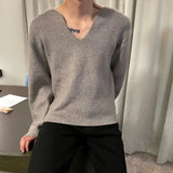 Tryess- Pleated Bottoming V-neck Sweater